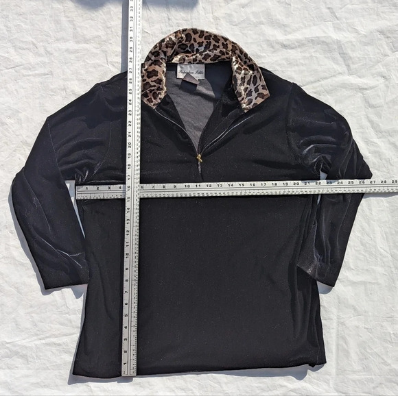 Vintage Velour Style Black Sweater with Leopard Neck Collar and 1/4 Gold Zip - L - Picture 2 of 6
